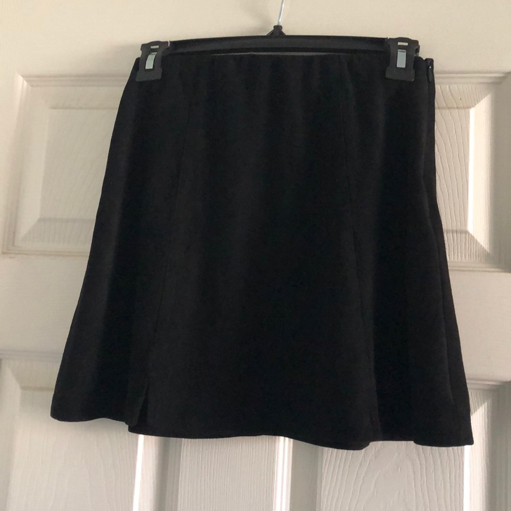Black Phoebe Skirt
